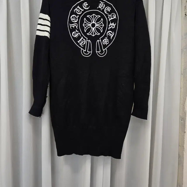 [SOLD OUT] 크롬하츠 블랙 백로고 니트 가디건
