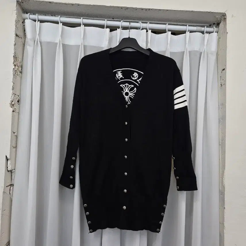 [SOLD OUT] 크롬하츠 블랙 백로고 니트 가디건