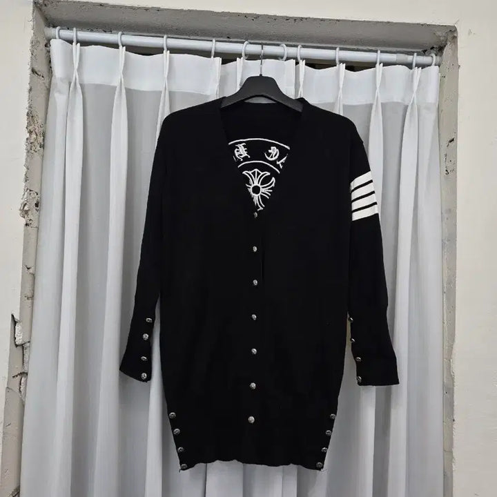 [SOLD OUT] 크롬하츠 블랙 백로고 니트 가디건