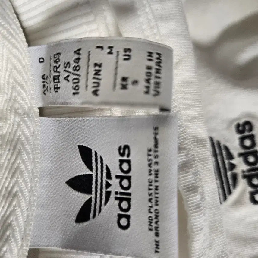 [BUNJANG] Adidas White Short Sleeve T-shirt / 아디다스 흰색 반팔 티셔츠