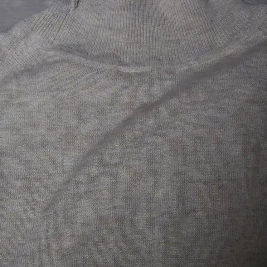 [BUNJANG] Ham Junsu Intempo Mood Turtleneck Knit L / 함준수 인템포무드 터틀넥 니트 L