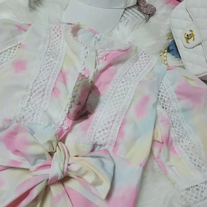 [BUNJANG] Pastel Tie-Dye Lace Blouse / 파스텔 타이다이 레이스 블라우스