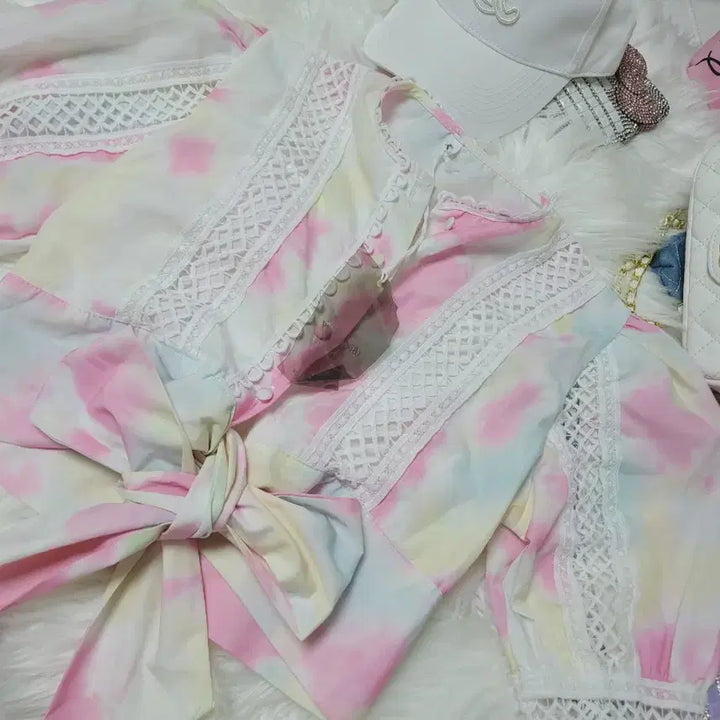 [BUNJANG] Pastel Tie-Dye Lace Blouse / 파스텔 타이다이 레이스 블라우스