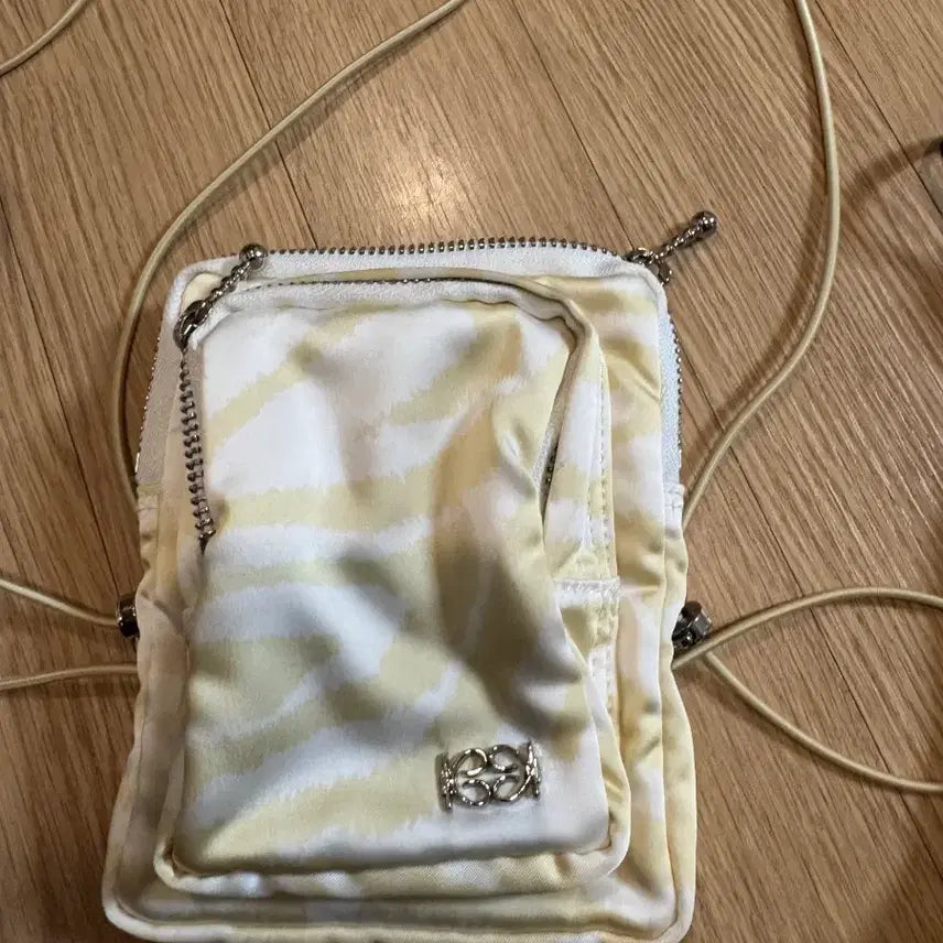 [BUNJANG] Kijun Mini Cross Bag / kijun 기준 미니 크로스백