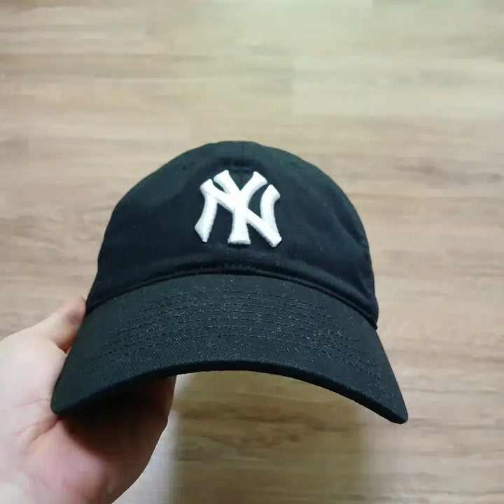 [BUNJANG] MLB Karina Unstructured Ball Cap / MLB 엠엘비 카리나 언스트럭쳐 볼캡 모자