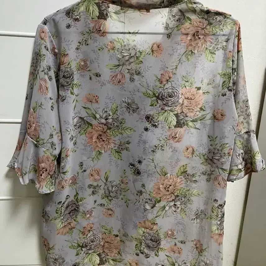 [BUNJANG] Attrangs Floral Pattern Ribbon Chiffon Blouse / 아뜨랑스 플라워패턴 리본 블라우스 쉬폰