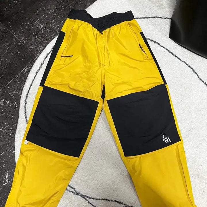 [BUNJANG] Fetch Sunday 3-Layer Storm Pants S Size / 페치선데이 3레이어 스톰팬츠 s사이즈