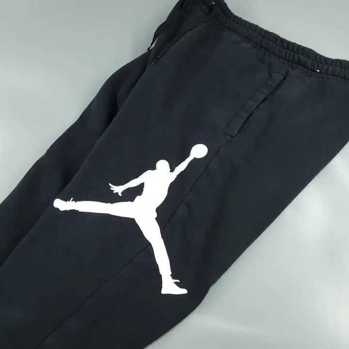[BUNJANG] Nike Air Jordan Jumpman Logo Fleece Jogger Pants / 나이키 에어조던 블랙 화이트 점프맨 빅로고 밴딩 기모 조거팬츠 스웻팬츠