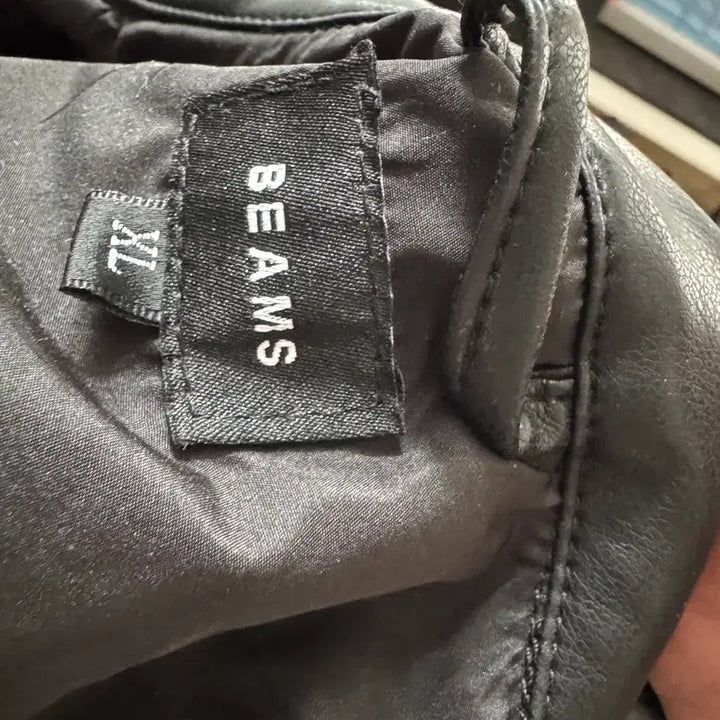 [BUNJANG] BEAMS Faux Leather Oversized Blouson Jacket / 빔즈 스타일 인조가죽 레더 오버사이즈 블루종