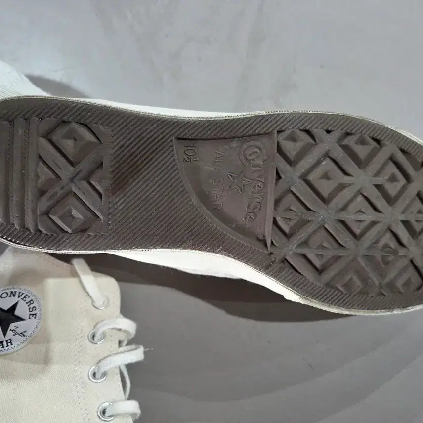 [BUNJANG] Converse Chuck Taylor 70 High Ivory Sneakers / 컨버스 척테일러 70 하이 아이보리 162210c