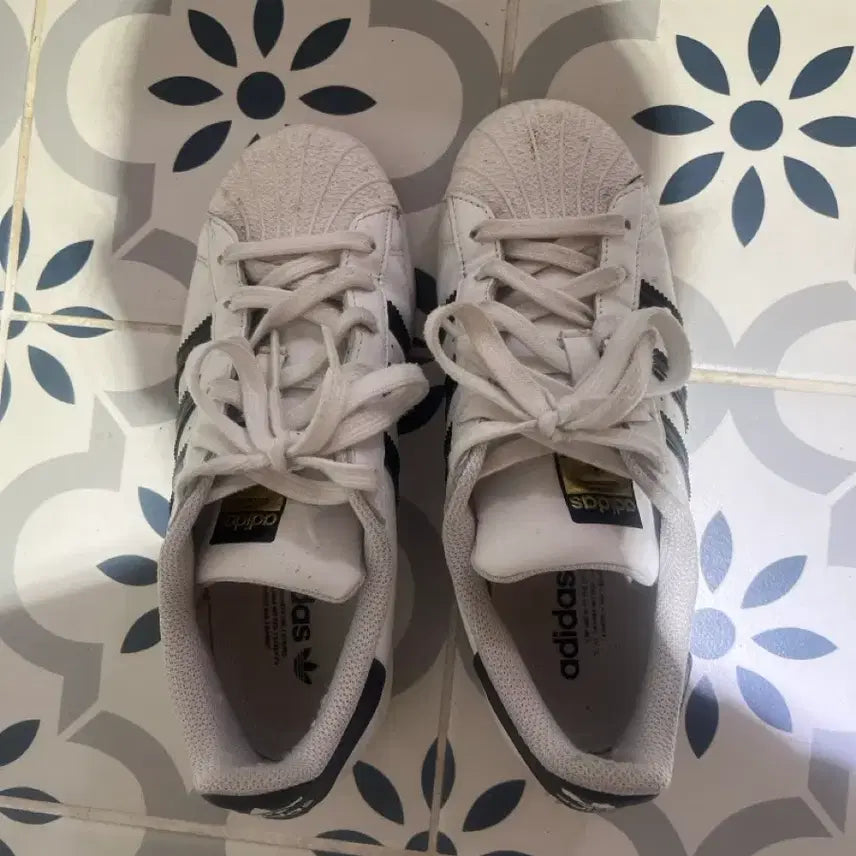 [BUNJANG] Adidas Superstar White Sneakers 225 / 아디다스 슈퍼스타 흰색 운동화 225