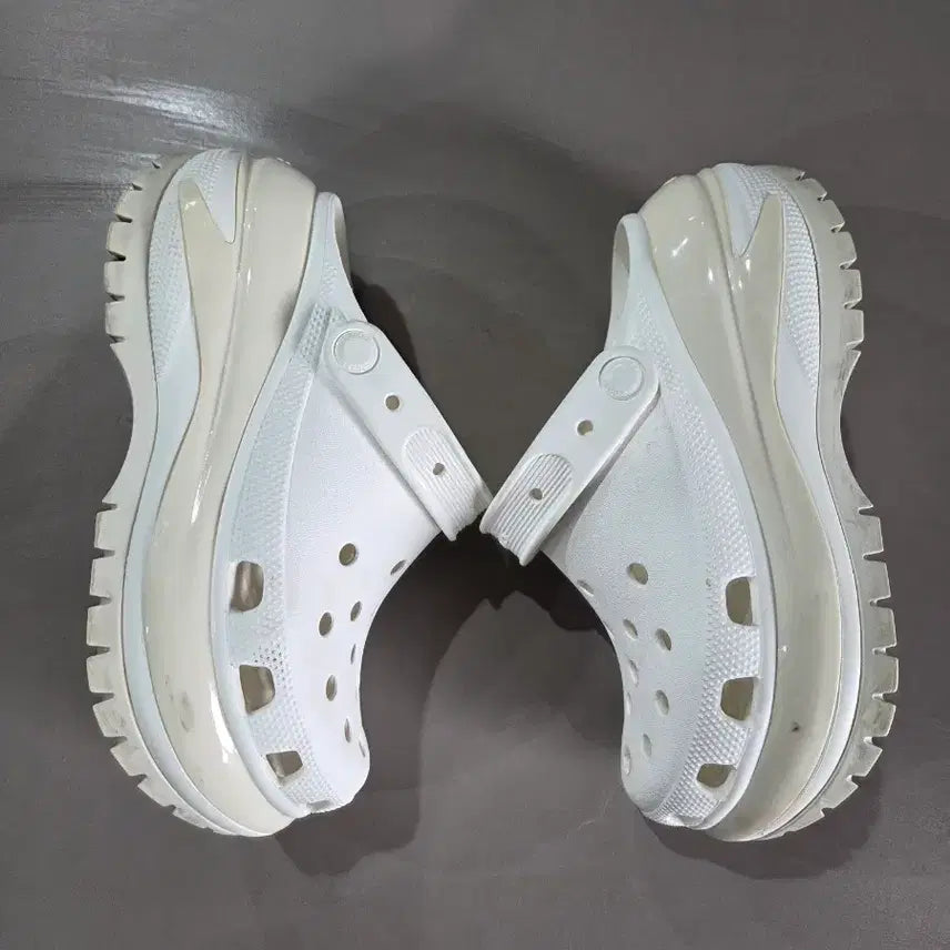 [BUNJANG] Crocs 207988-100 Size 240 Sandals / 크록스 207988-100 사이즈 240