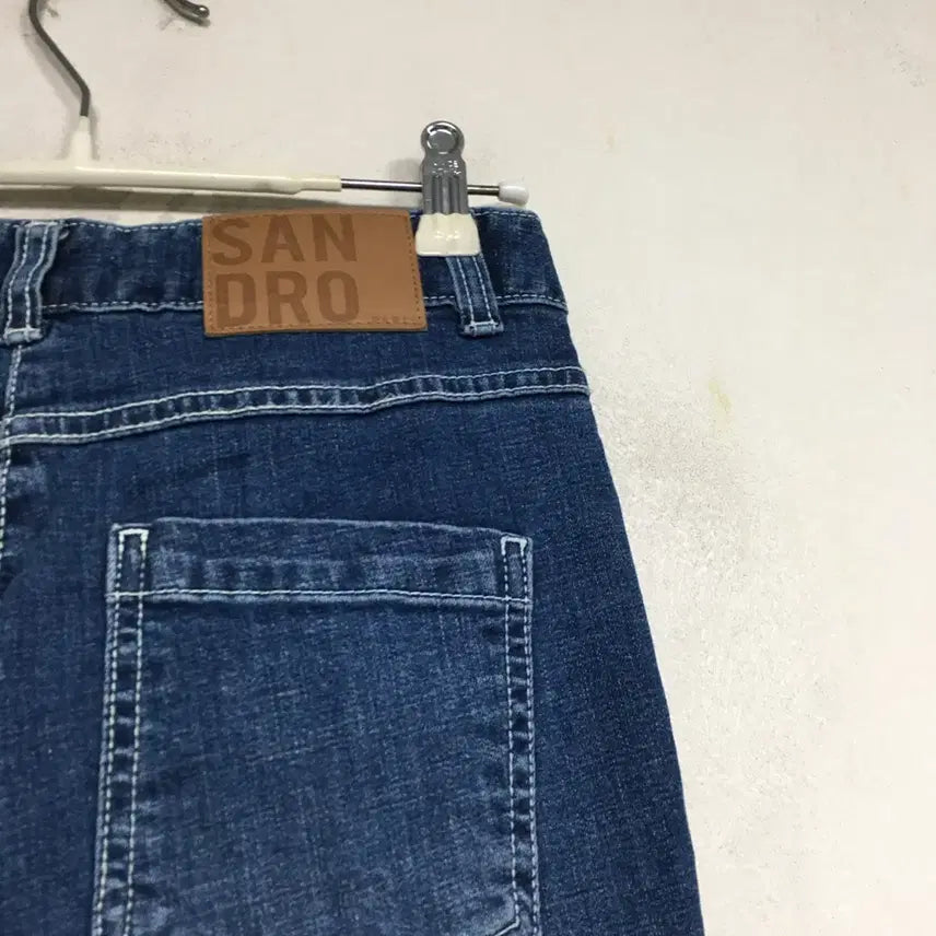 [SOLD OUT] 23 SANDRO 산드로 부츠컷 데님 팬츠 26