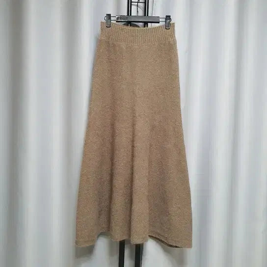 [BUNJANG] It MICHAA Wool Flare Skirt / (25FW) 잇미샤 헤어리 텍스쳐 플레어 울 스커트