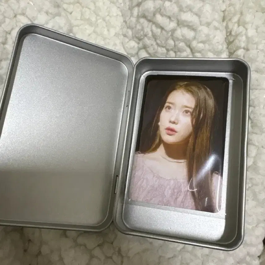[BUNJANG] IU Celebrity Photocard (Sealed) / 아이유 셀러브리티 포토카드 (포카미개봉)