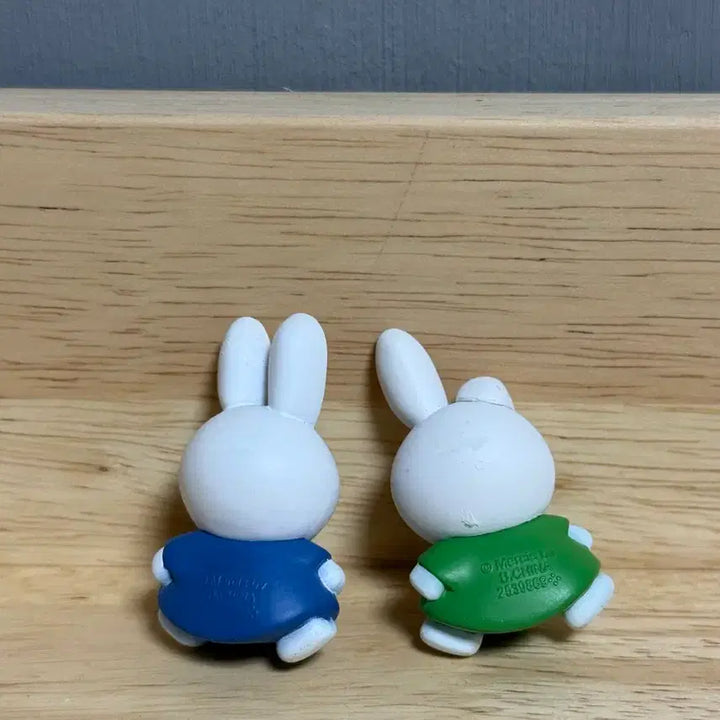 [BUNJANG] Miffy Capsule Toy Mini Gacha 2-Piece Set / 미피 캡슐토이 미니 가챠 2종