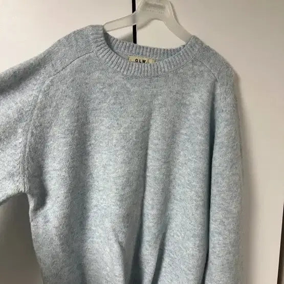 [BUNJANG] GLW Sky Blue Round Neck Knit L / GLW 하늘색 라운드넥 니트 L