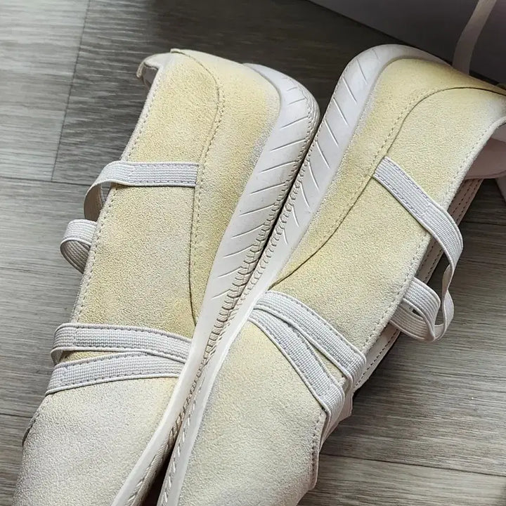 [SOLD OUT] 로제 퓨마 스피드캣 발렛 스웨이드 발레리나 메리제인