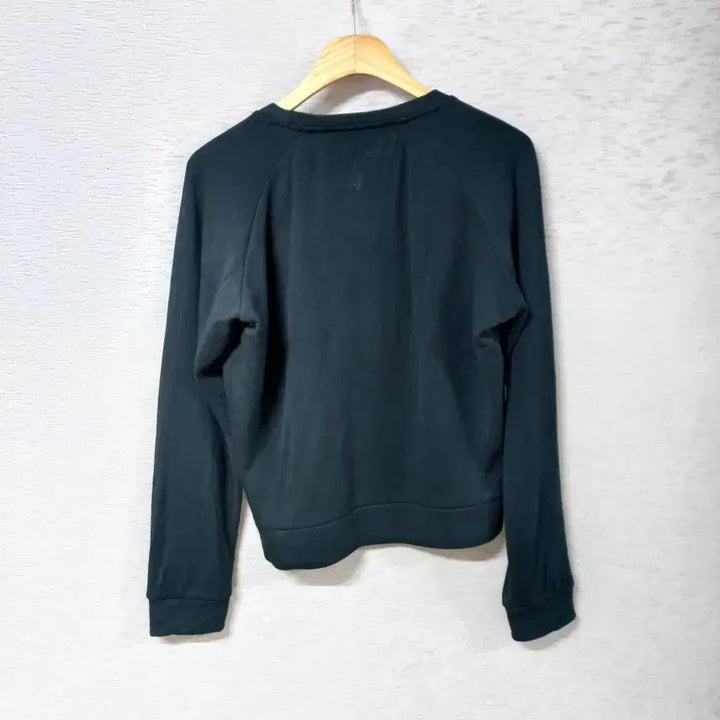 [BUNJANG] Maje Black Embroidered T-Shirt Women / B3-11/마쥬 블랙 자수 티셔츠 여성