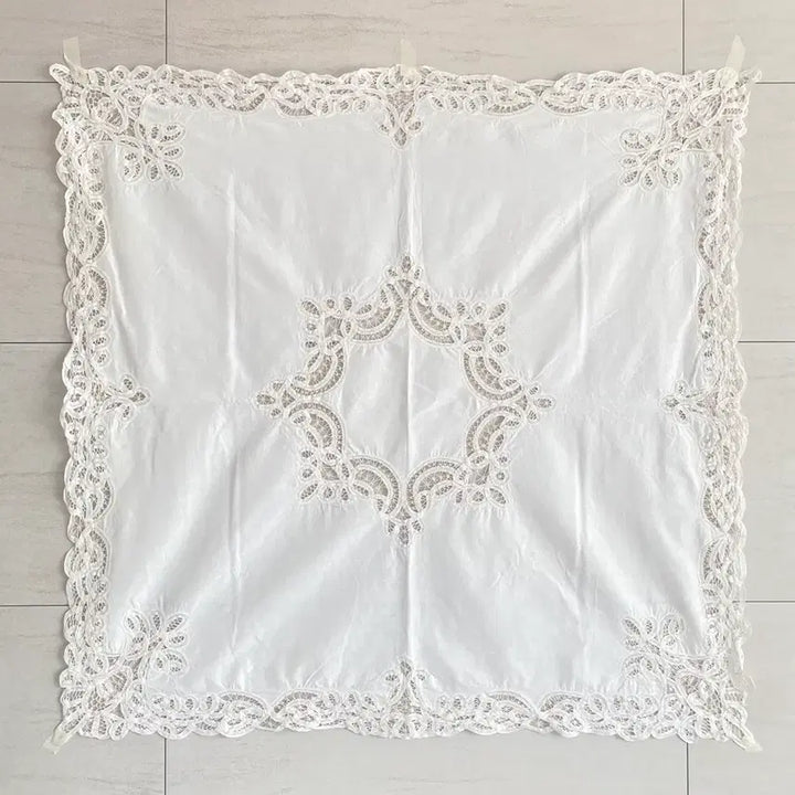 [BUNJANG] Vintage Battenburg Lace Tablecloth / 빈티지 베튼레이스 테이블보 105x103