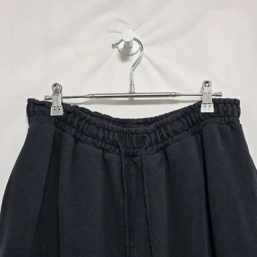 [BUNJANG] Azkathone Black Jogger Pants Men&