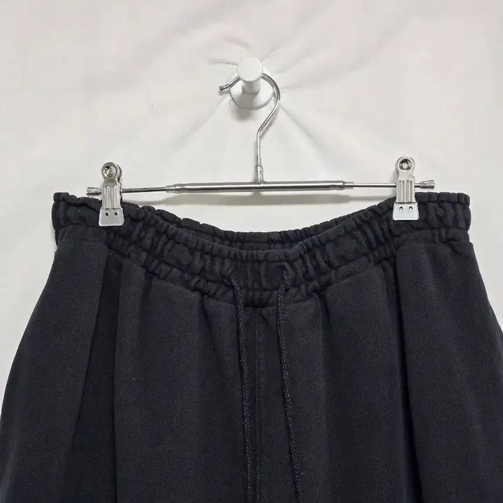 [BUNJANG] Azkathone Black Jogger Pants Men&