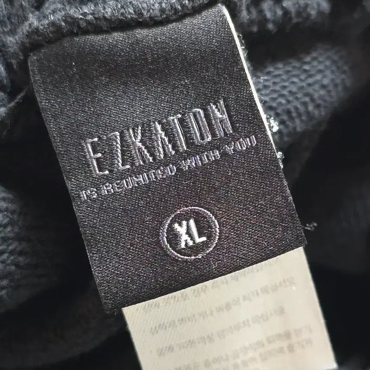 [BUNJANG] Azkathone Black Jogger Pants Men&