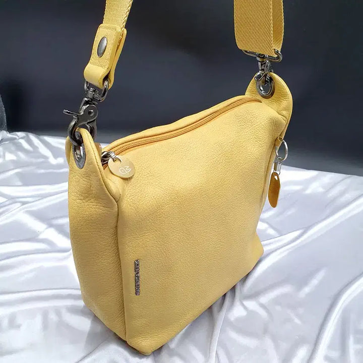 [SOLD OUT] 만다리나덕 가죽 화사한 숄더백 크로스백 중고 정품 가방 은피아노