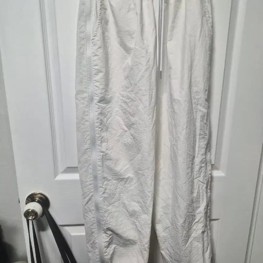 [BUNJANG] White Side Zipper Jogger Pants / 화이트 사이드 지퍼 조거팬츠