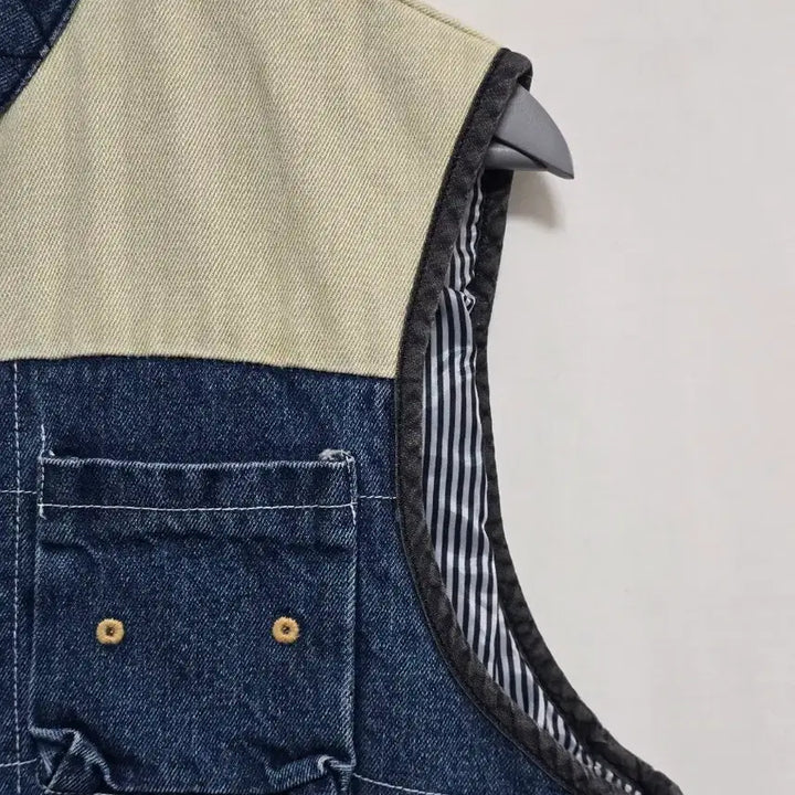 [BUNJANG] Movement Ivory Denim Vest / 무브먼트 아이보리 데님 배색 조끼 누빔 베스트 남 95-100. 0311