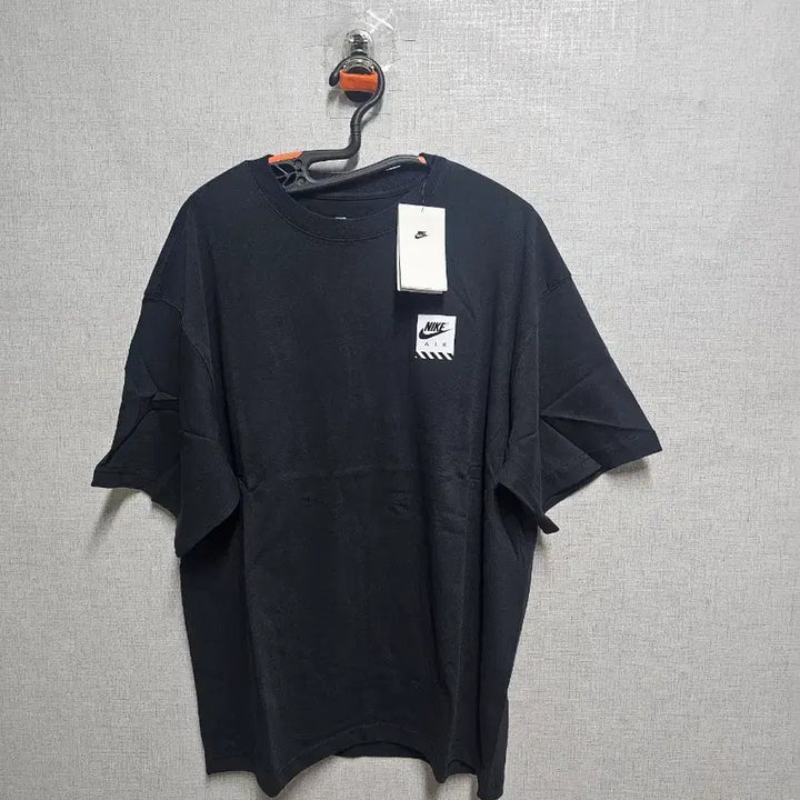 [SOLD OUT] 나이키 블랙 프린팅 반팔 티셔츠m오버핏105-110