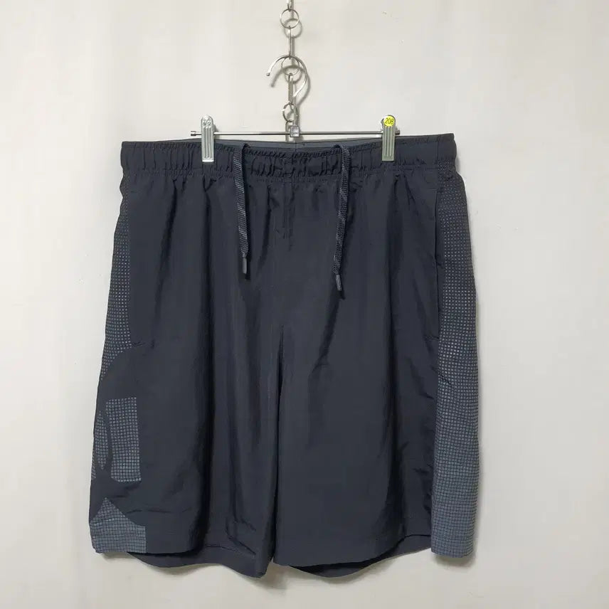[SOLD OUT] N208 언더아머 남성 반바지 2XL 20년식