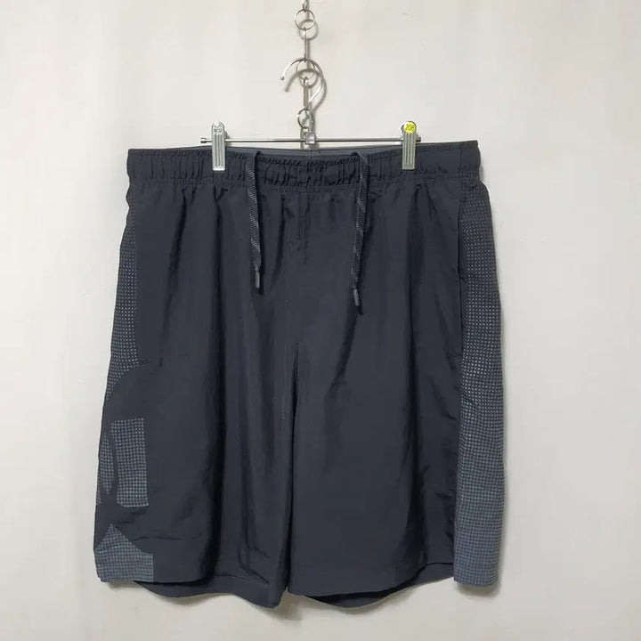 [SOLD OUT] N208 언더아머 남성 반바지 2XL 20년식