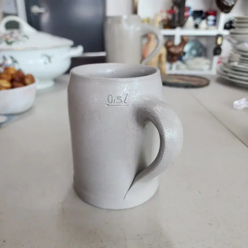 [BUNJANG] German Porcelain Cup / 독일 도자기잔 높이12.3cm  지름9.5cm19000원
