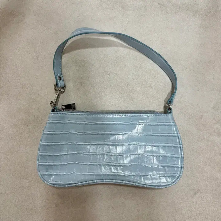 [BUNJANG] JW PEI Eva Shoulder Baguette Bag Vegan Leather / 쥬페이 JW PEI 에바 숄더 바게트백 쥬페이 비건 가죽 가방( 소라)