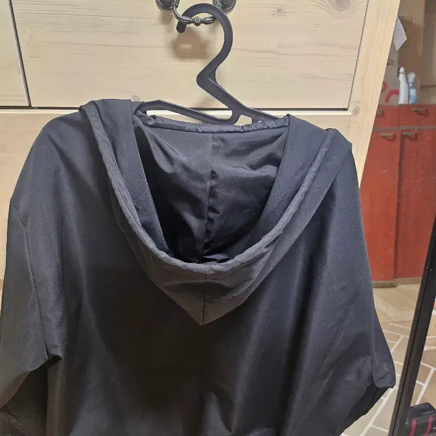 [BUNJANG] Black Hooded Jumper / 점퍼