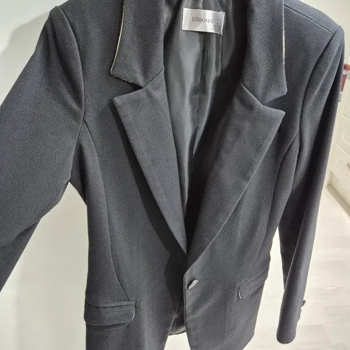 [BUNJANG] Black Slim Fit Jacket (Size S) / 여성 블랙 슬림 자켓