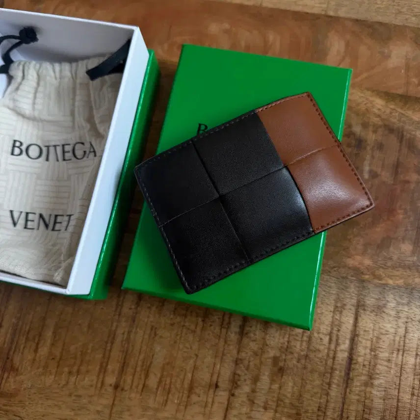 [BUNJANG] Bottega Veneta Cassette Credit Card Wallet / 보테가 베네타 카세트 크레딧 카드지갑