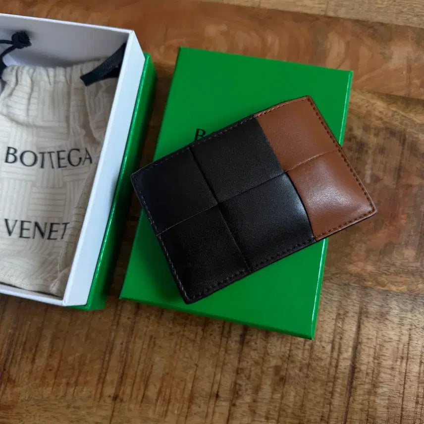 [BUNJANG] Bottega Veneta Cassette Credit Card Wallet / 보테가 베네타 카세트 크레딧 카드지갑
