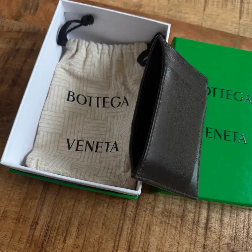 [BUNJANG] Bottega Veneta Cassette Credit Card Wallet / 보테가 베네타 카세트 크레딧 카드지갑