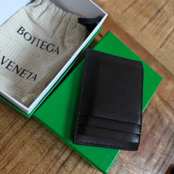 [BUNJANG] Bottega Veneta Cassette Credit Card Wallet / 보테가 베네타 카세트 크레딧 카드지갑