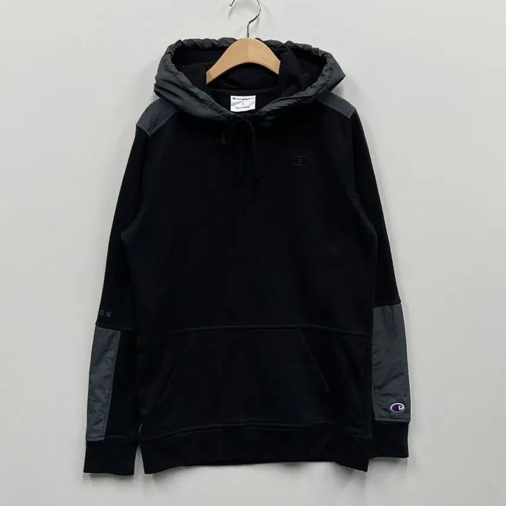 [BUNJANG] Champion Black Hoodie / 챔피온 블랙 후드티