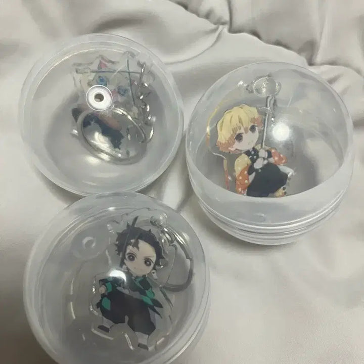 [BUNJANG] Demon Slayer Acrylic Keyring Bundle (Tanjiro, Zenitsu, Inosuke) + Stickers / 일괄) 귀멸의칼날 스티커 + 가챠 아크릴 (탄지로 젠이츠 이노스케)