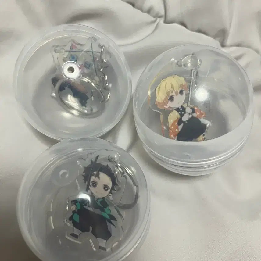 [BUNJANG] Demon Slayer Acrylic Keyring Bundle (Tanjiro, Zenitsu, Inosuke) + Stickers / 일괄) 귀멸의칼날 스티커 + 가챠 아크릴 (탄지로 젠이츠 이노스케)