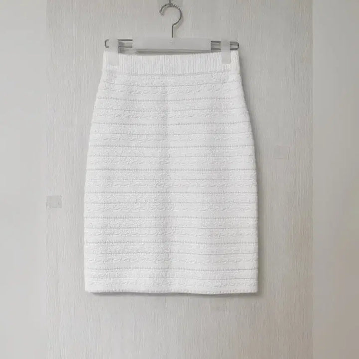 [BUNJANG] Find H White Knit Skirt / 파인드에이치 find h 화이트 니트스커트