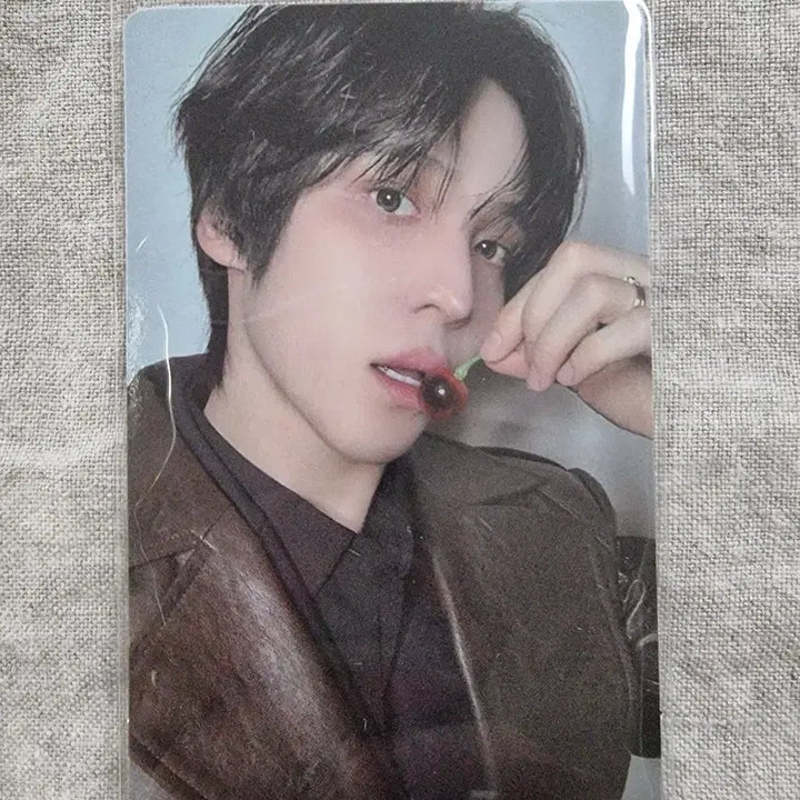 [SOLD OUT] 에이티즈 윤호 포카 GOLDEN HOUR : Part.4