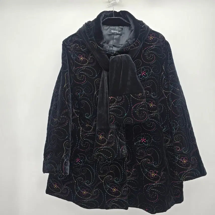 [BUNJANG] Vintage Velvet Embroidered Jacket &amp; Muffler Set / 정영지 벨벳 자수 자켓 + 머플러 세트