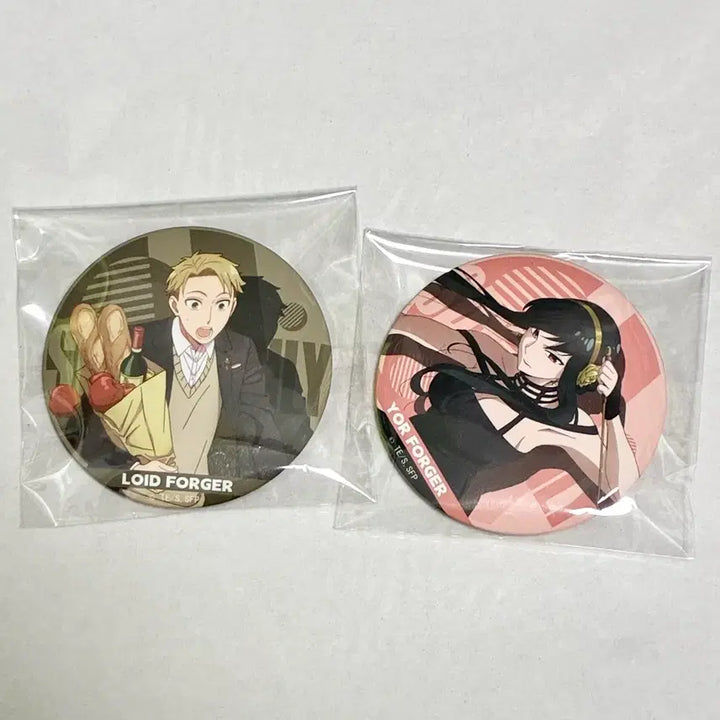 [BUNJANG] Spy x Family Yor &amp; Loid Series 1 Bundle Set Badges / 스파이패밀리 랜덤 메탈 뱃지 시리즈1(요르, 로이드)