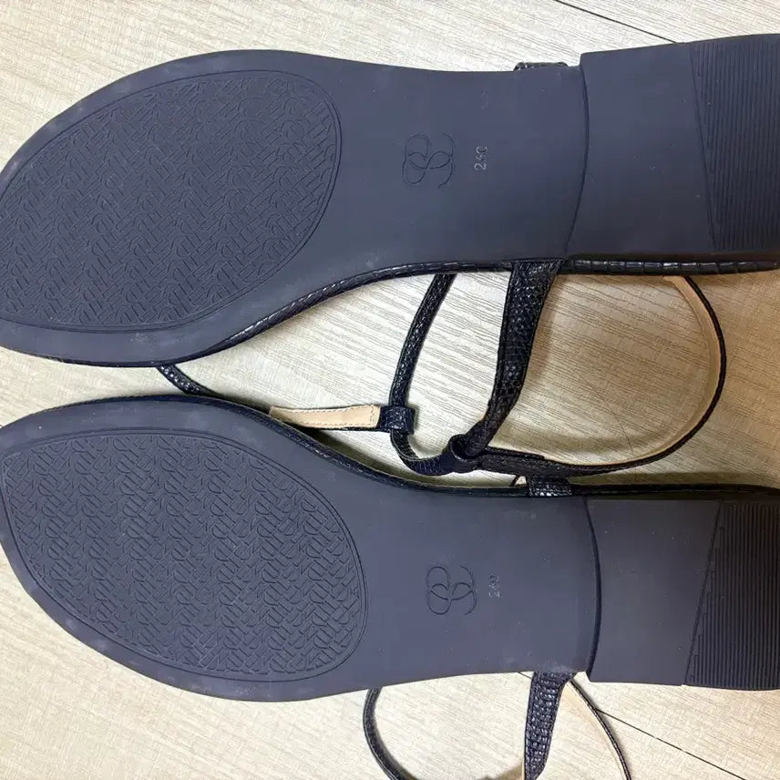 [BUNJANG] Sie Noah Navy Flip-Flops / 12시전 결제기준가격/ Sie 시에 노아 쪼리 네이비 260