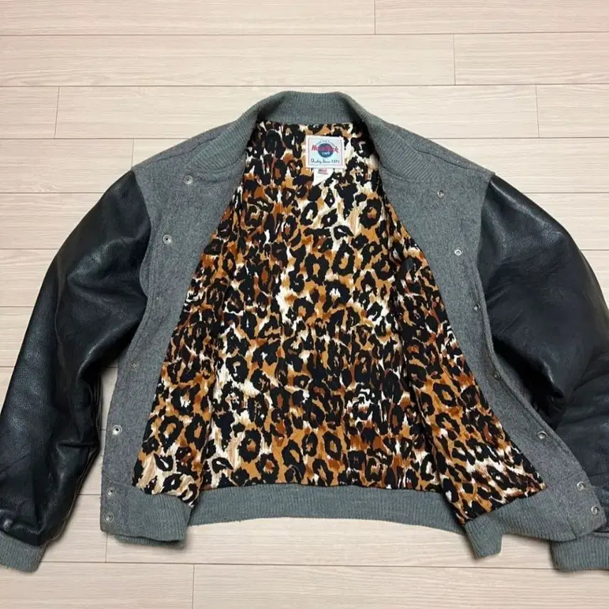 [BUNJANG] Hard Rock Cafe Honolulu Varsity Jacket / 하드락 카페 호놀룰루 스타디움  바시티 자켓
